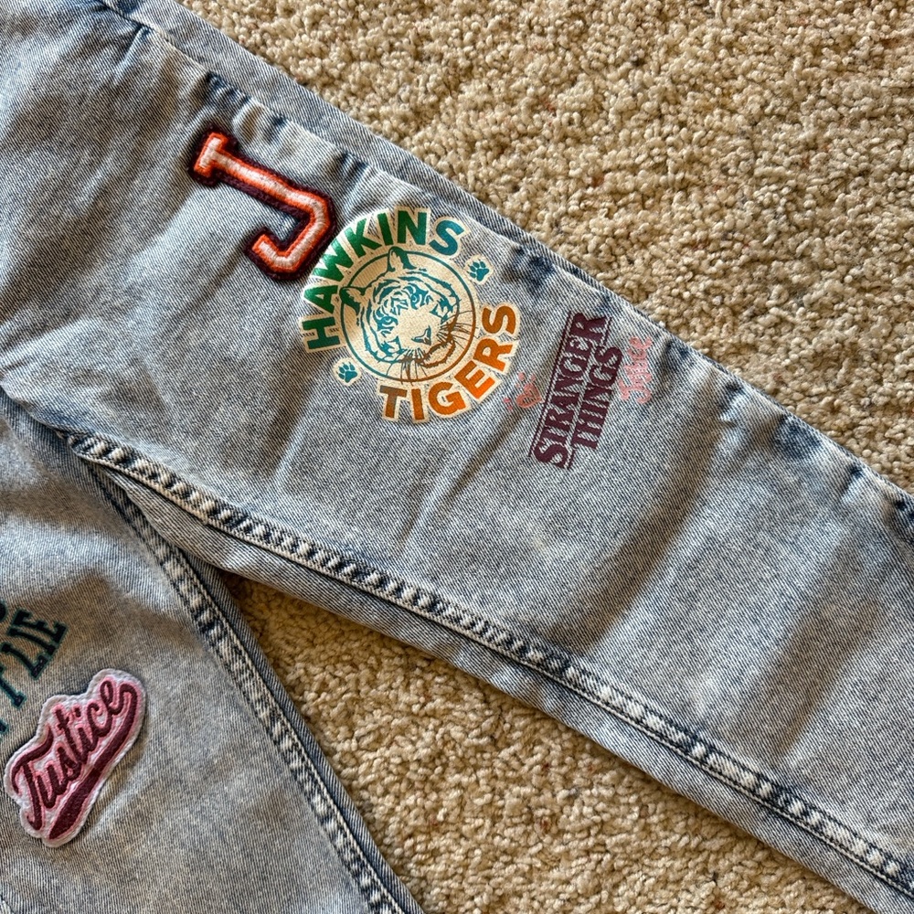 EUC Stranger Things x Justice Light Blue Jeans with Patches & graphics size 12 - Picture 3 of 5